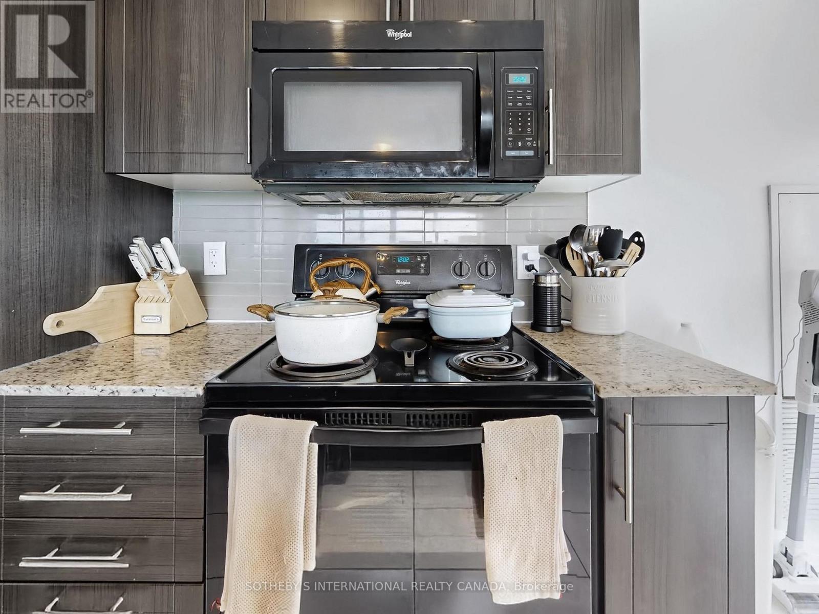 1018 - 80 Esther Lorrie Drive, Toronto, Ontario  M9W 0C6 - Photo 14 - W13018972