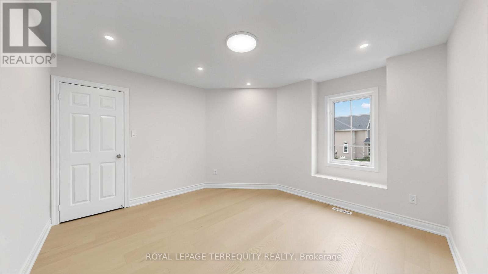 7146 Baskerville Run, Mississauga, Ontario  L5W 1W3 - Photo 26 - W13018974