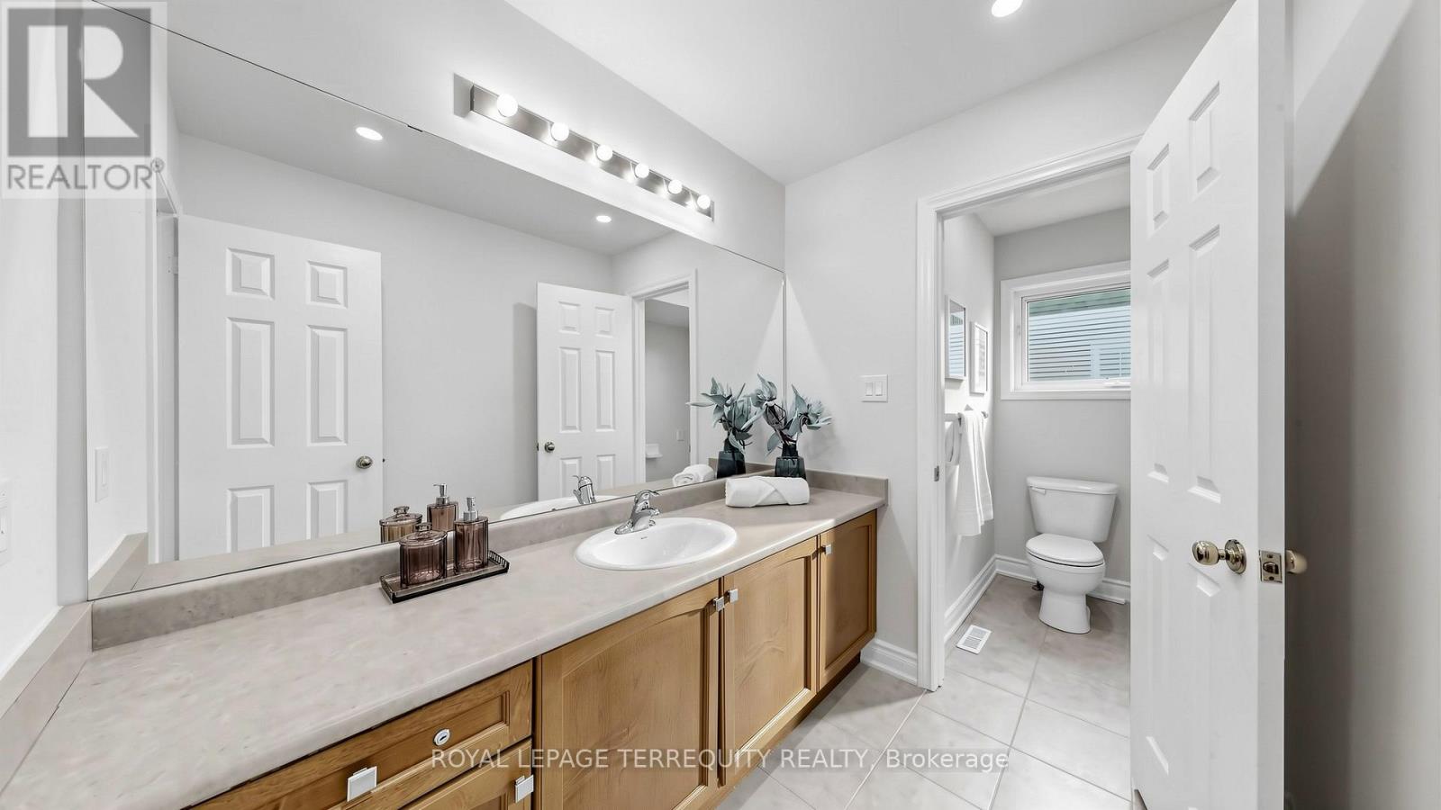 7146 Baskerville Run, Mississauga, Ontario  L5W 1W3 - Photo 28 - W13018974