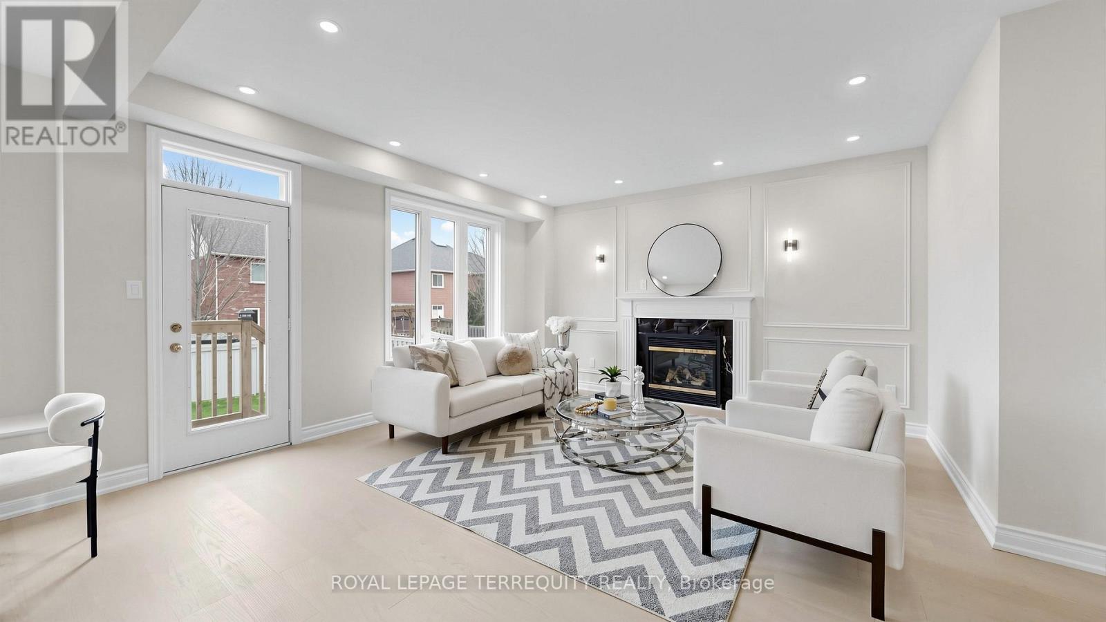 7146 Baskerville Run, Mississauga, Ontario  L5W 1W3 - Photo 9 - W13018974