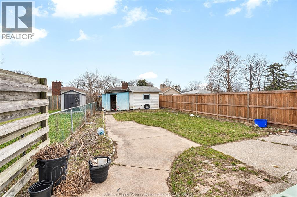10349 Shenandoah, Windsor, Ontario  N8R 1B6 - Photo 4 - 26008566