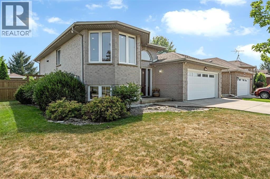 12969 Lanoue Street, Tecumseh, Ontario  N8N 5A7 - Photo 2 - 26008565