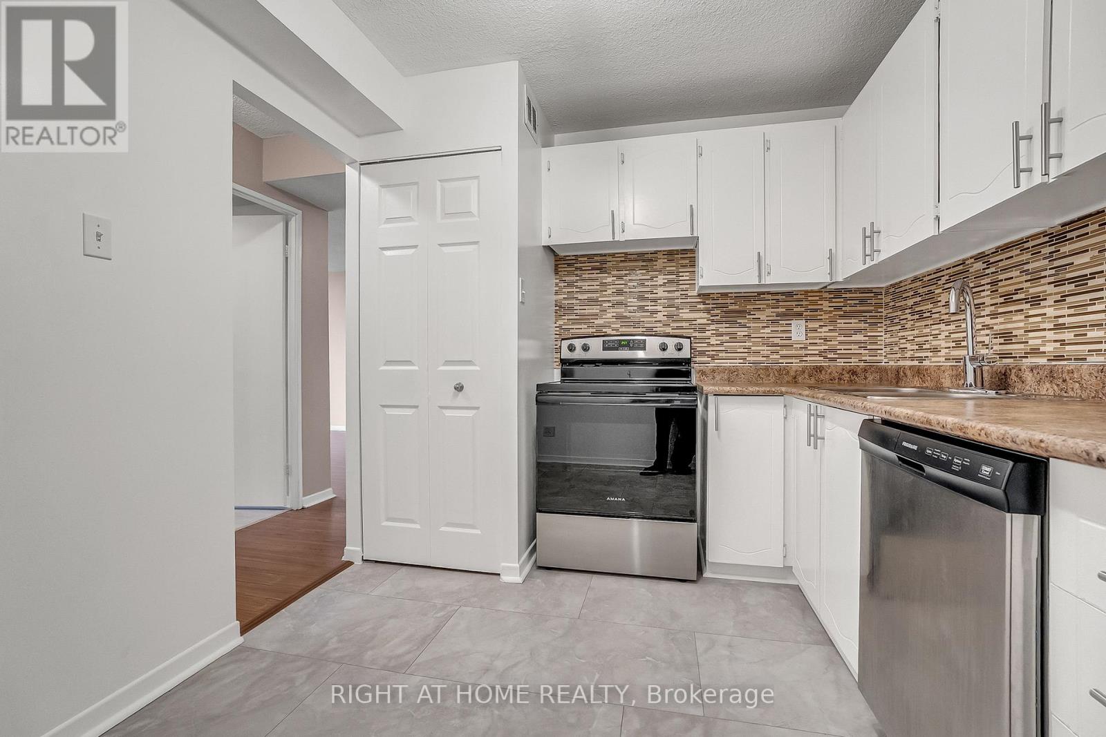 603 - 10 Tangreen Court, Toronto, Ontario  M2M 4B9 - Photo 22 - C12914376