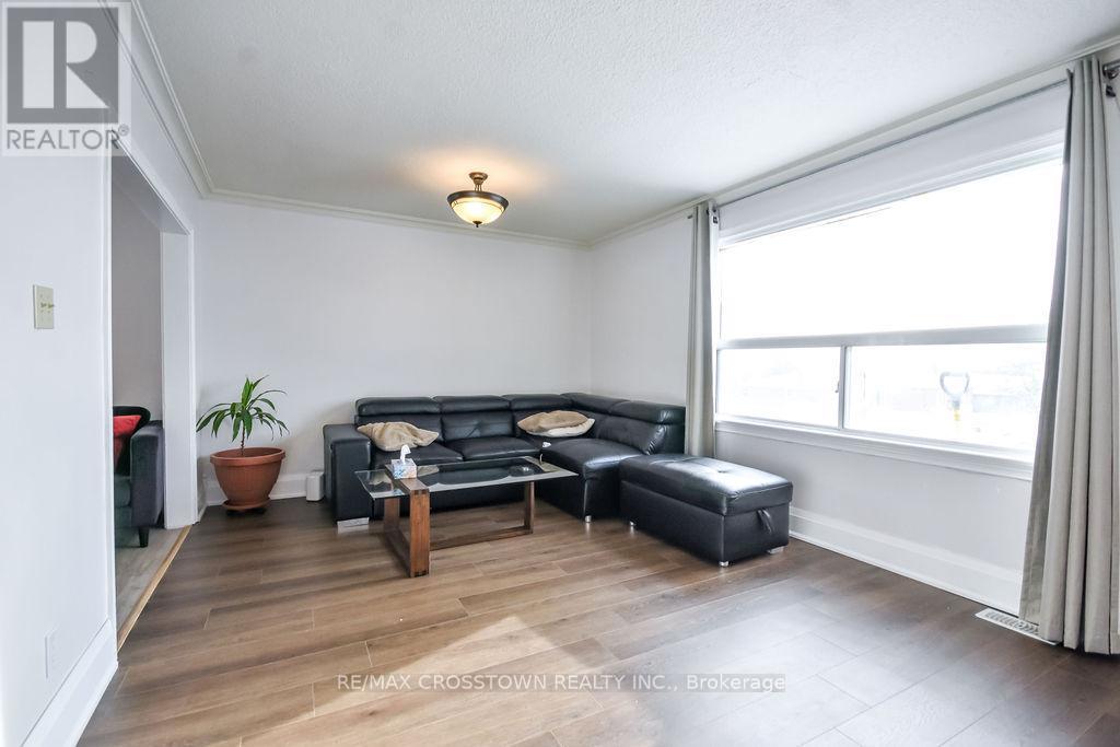 41 James Street, Bradford West Gwillimbury, Ontario  L3Z 2B2 - Photo 7 - N12739134