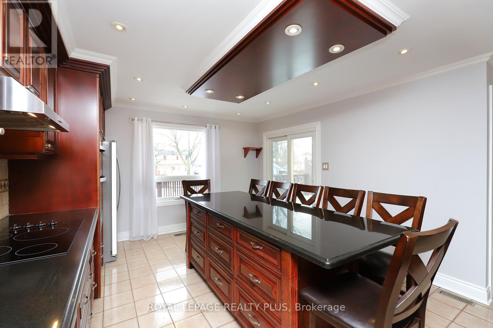 1086 Hedge Drive, Mississauga, Ontario  L4Y 1G2 - Photo 18 - W13011304