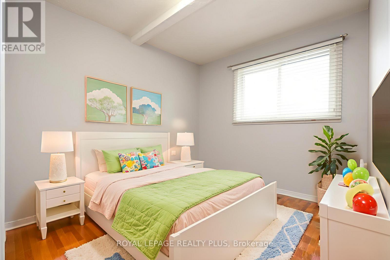 1086 Hedge Drive, Mississauga, Ontario  L4Y 1G2 - Photo 26 - W13011304