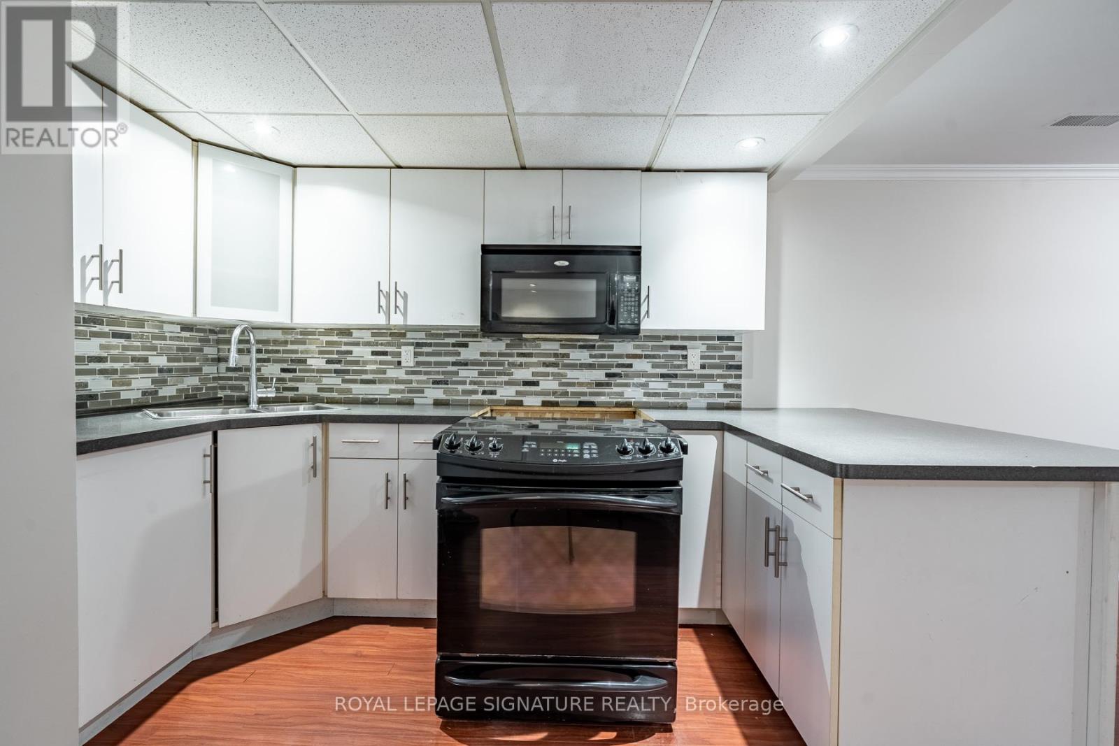 Bmst - 96 Charlotte Avenue, Hamilton, Ontario  L8K 4V2 - Photo 11 - X13018698
