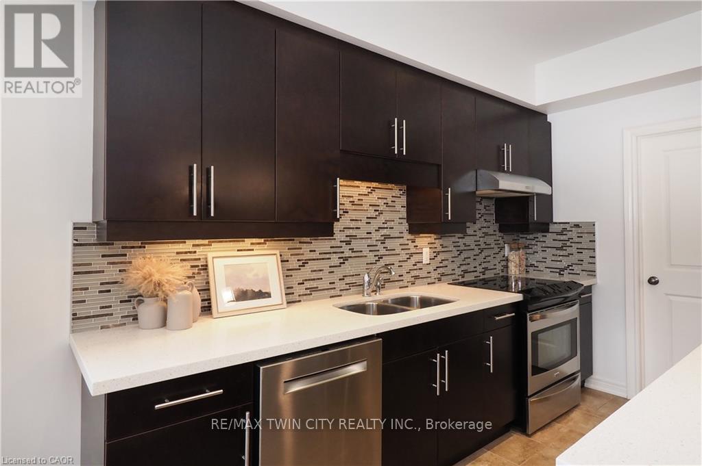 108 Hunsberger Drive, Wilmot, Ontario  N3A 0A5 - Photo 15 - X13018834