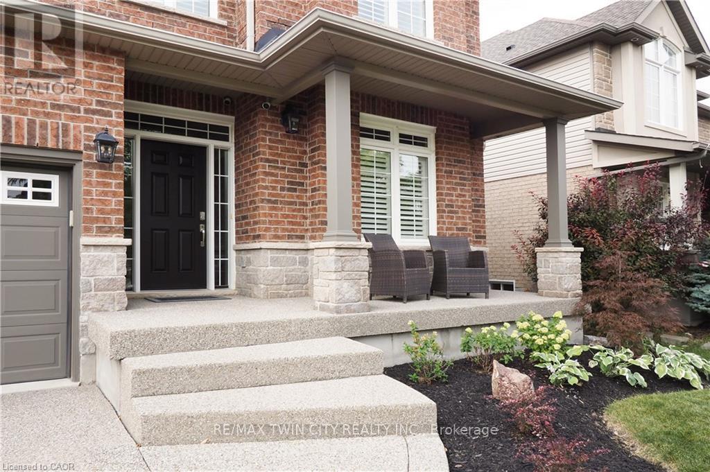 108 Hunsberger Drive, Wilmot, Ontario  N3A 0A5 - Photo 3 - X13018834