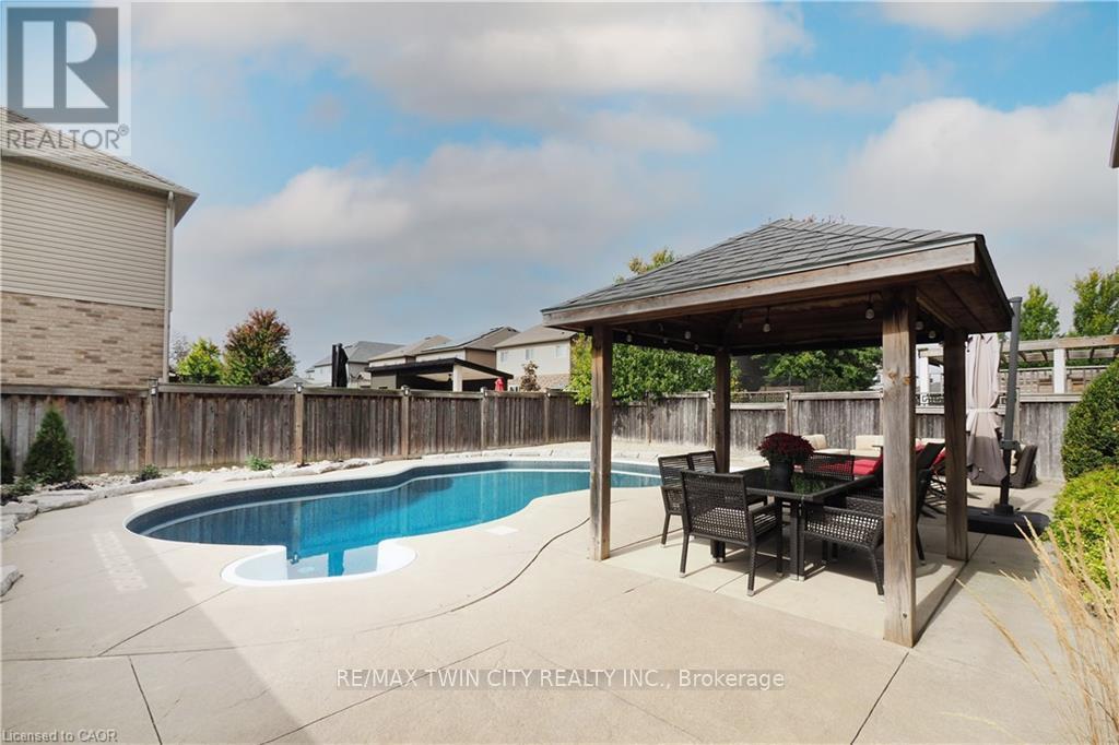 108 Hunsberger Drive, Wilmot, Ontario  N3A 0A5 - Photo 47 - X13018834