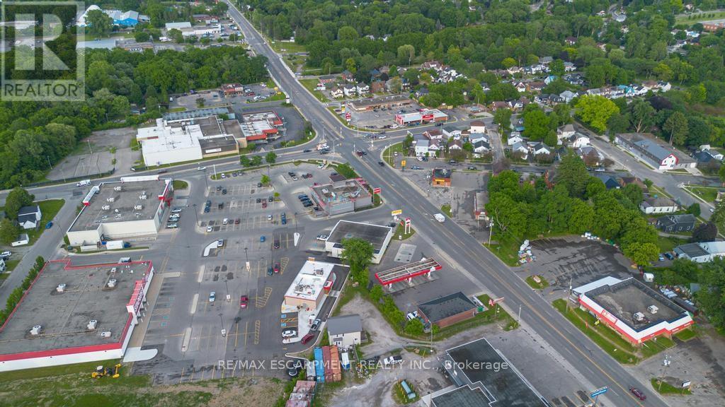11 Elizabeth Road, Norfolk, Ontario  N3Y 2N6 - Photo 3 - X13018858