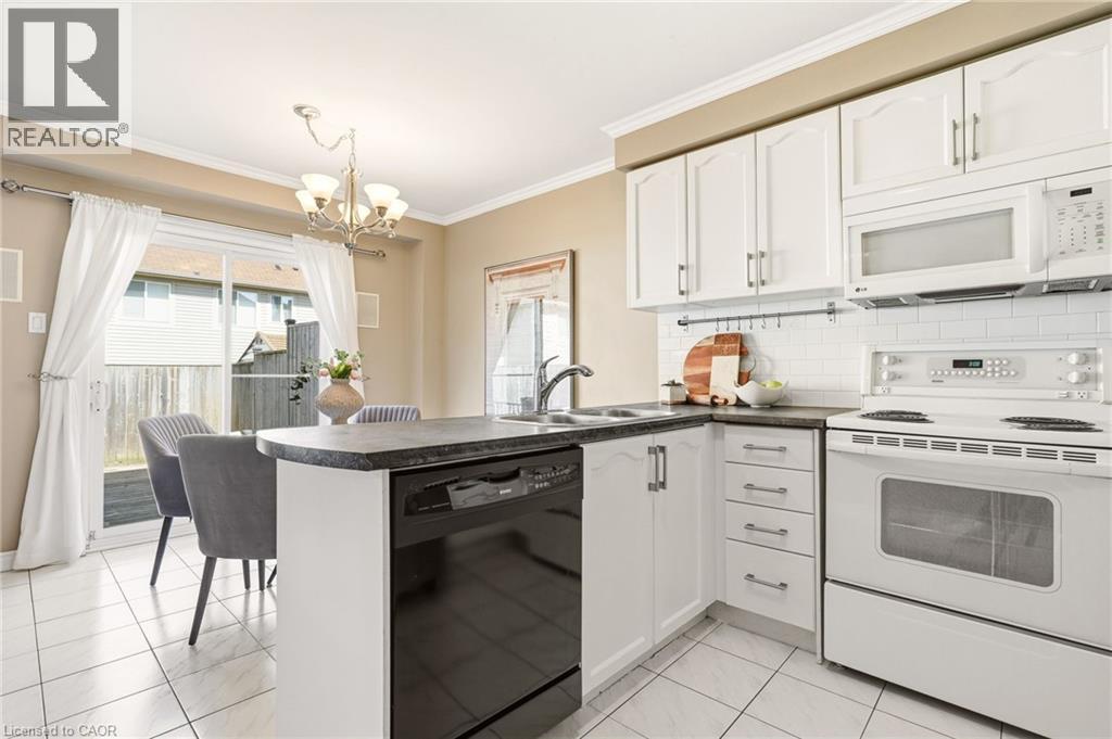 95 Thornlodge Drive, Waterdown, Ontario  L8B 0L9 - Photo 11 - 40822297