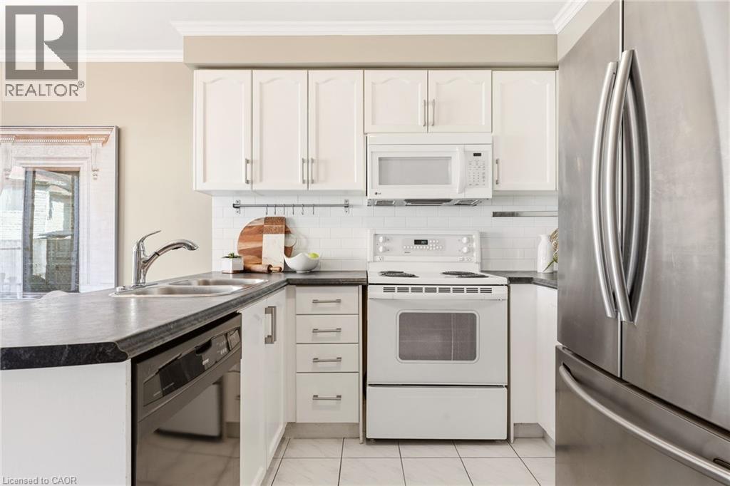 95 Thornlodge Drive, Waterdown, Ontario  L8B 0L9 - Photo 12 - 40822297