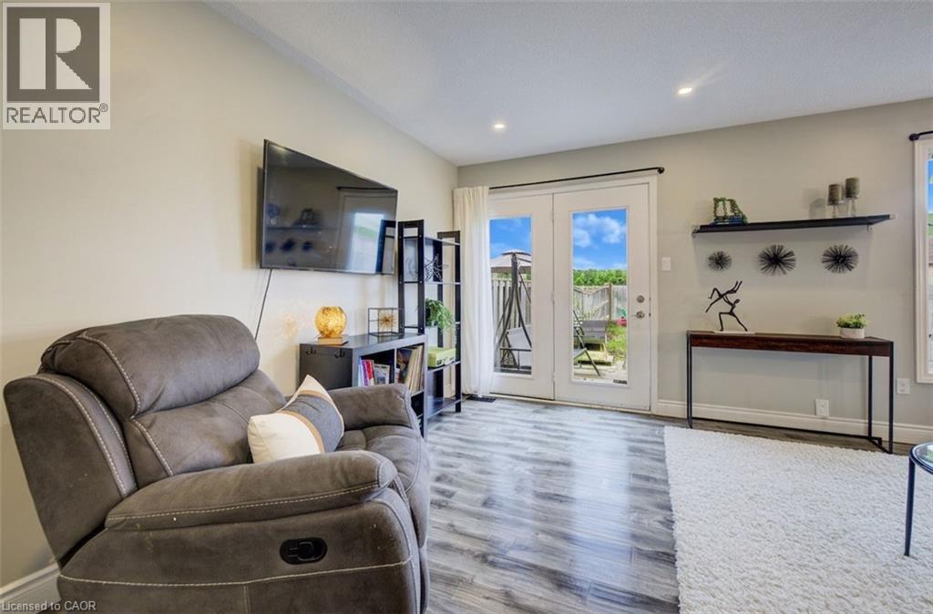 444 Annapolis Court, Waterloo, Ontario  N2K 4E7 - Photo 14 - 40803259