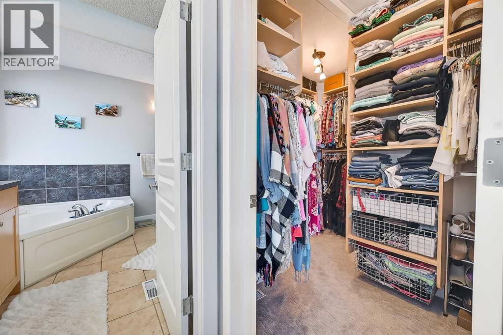 32 Prominence Park SW, Calgary, Alberta  T3H 4K8 - Photo 27 - A2289088