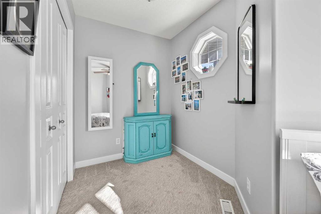 32 Prominence Park SW, Calgary, Alberta  T3H 4K8 - Photo 17 - A2289088