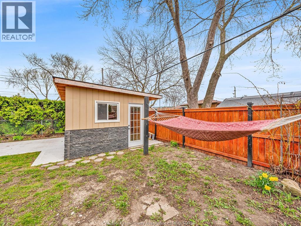 622 Labute Street, Tecumseh, Ontario  N8N 2B3 - Photo 11 - 26008545