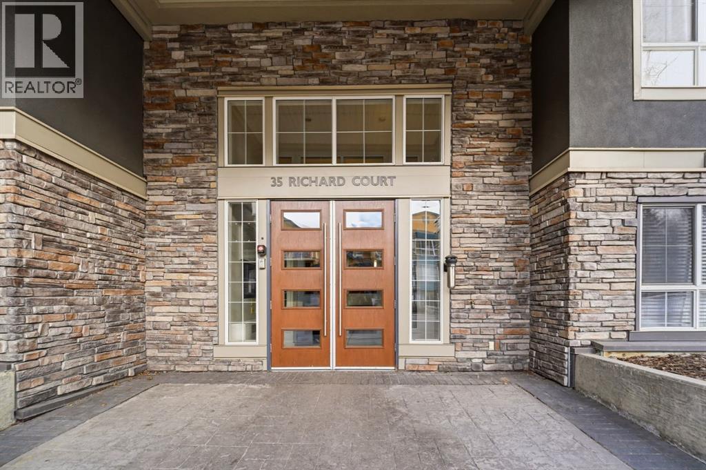 426, 35 Richard Court SW, Calgary, Alberta  T3E 7N9 - Photo 3 - A2292506