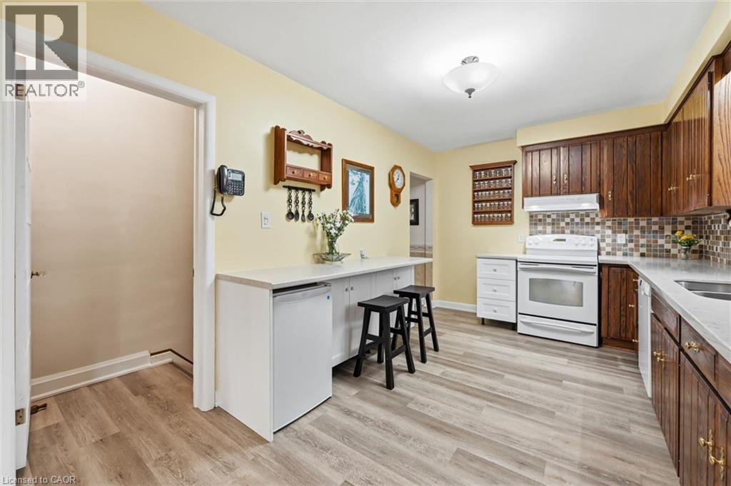 2191 Mount Royal Avenue, Burlington, Ontario  L7P 1R7 - Photo 7 - 40821805