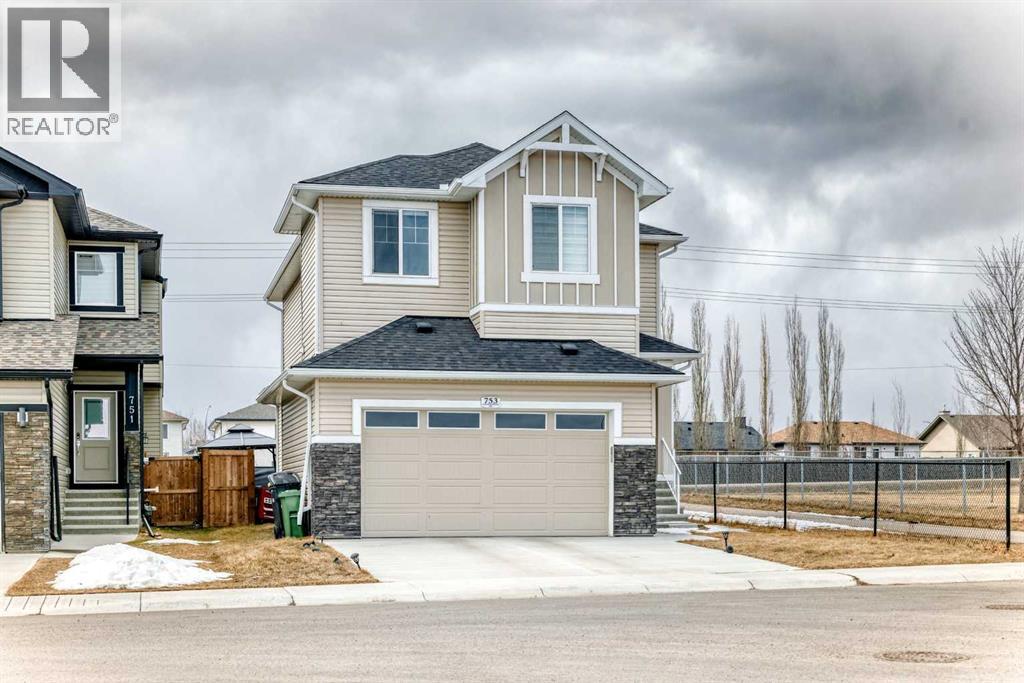 753 Edgefield Crescent, Strathmore, Alberta  T1P 1H5 - Photo 2 - A2299640