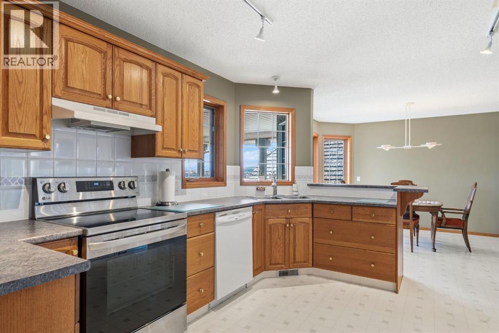 48 Headlands Close, Cochrane, Alberta  T4C 1M3 - Photo 15 - A2301386