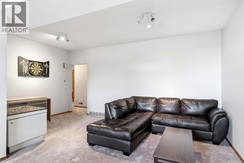 48 Headlands Close, Cochrane, Alberta  T4C 1M3 - Photo 38 - A2301386