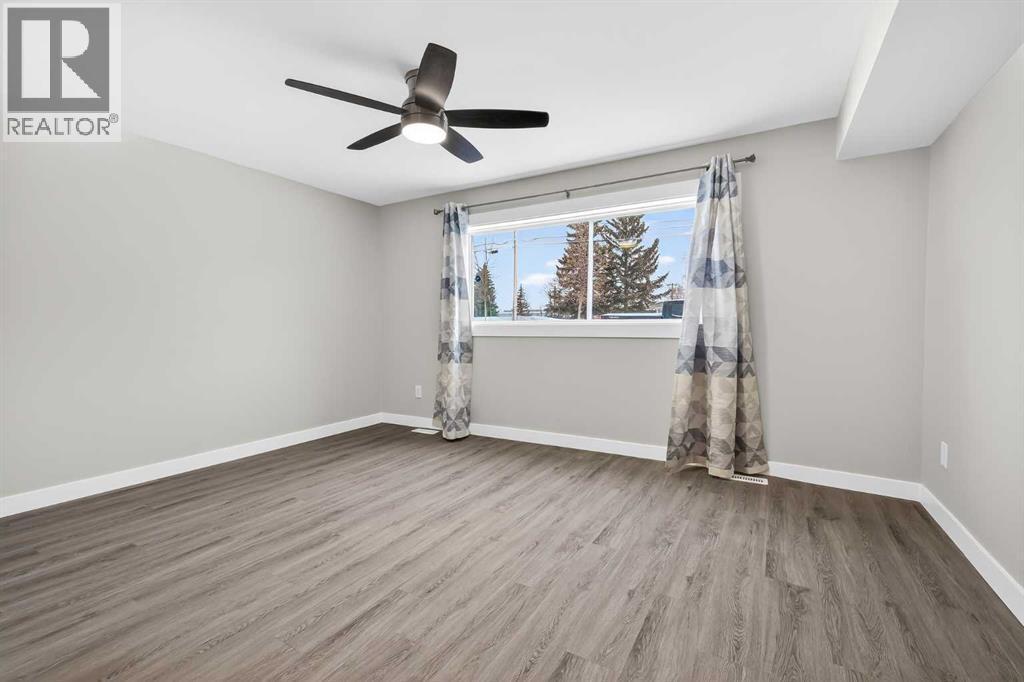 7717 & 7719 41 Avenue NW, Calgary, Alberta  T3B 1X7 - Photo 5 - A2301698