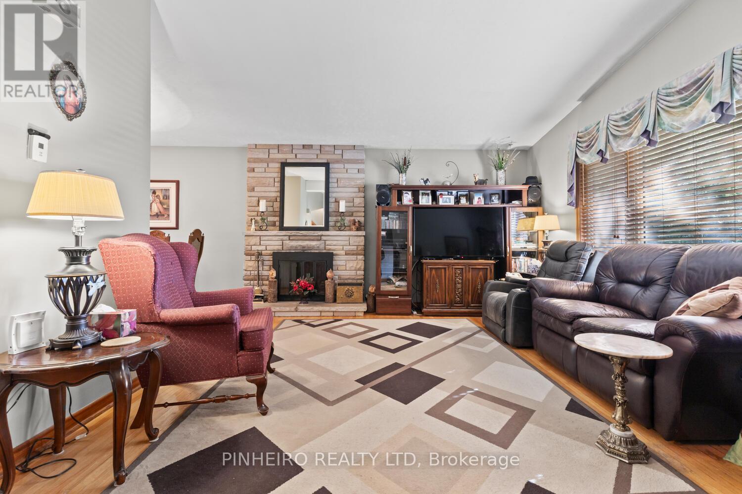 6 Oregon Road, London South, Ontario  N5Z 4B9 - Photo 5 - X13019038