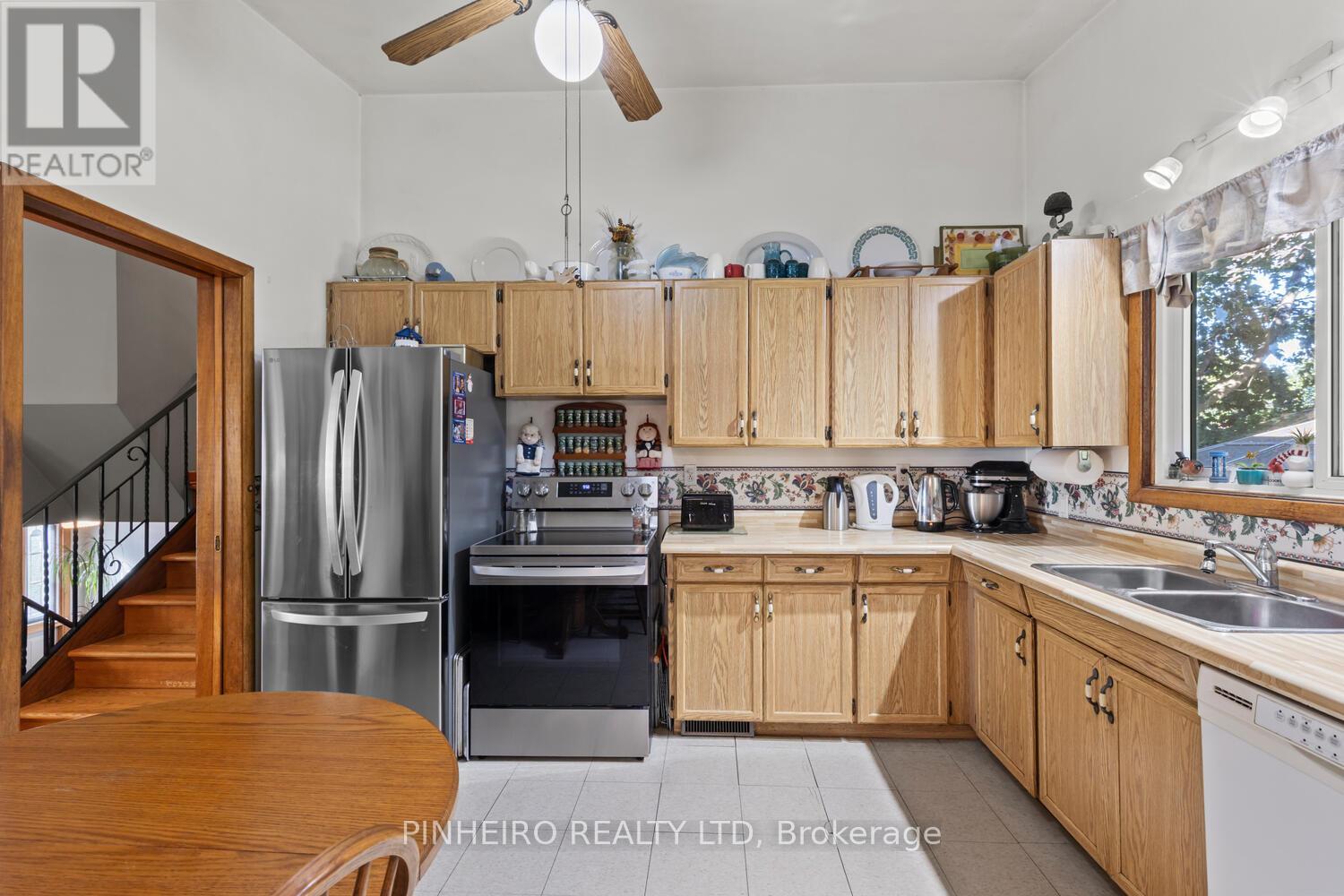 6 Oregon Road, London South, Ontario  N5Z 4B9 - Photo 8 - X13019038