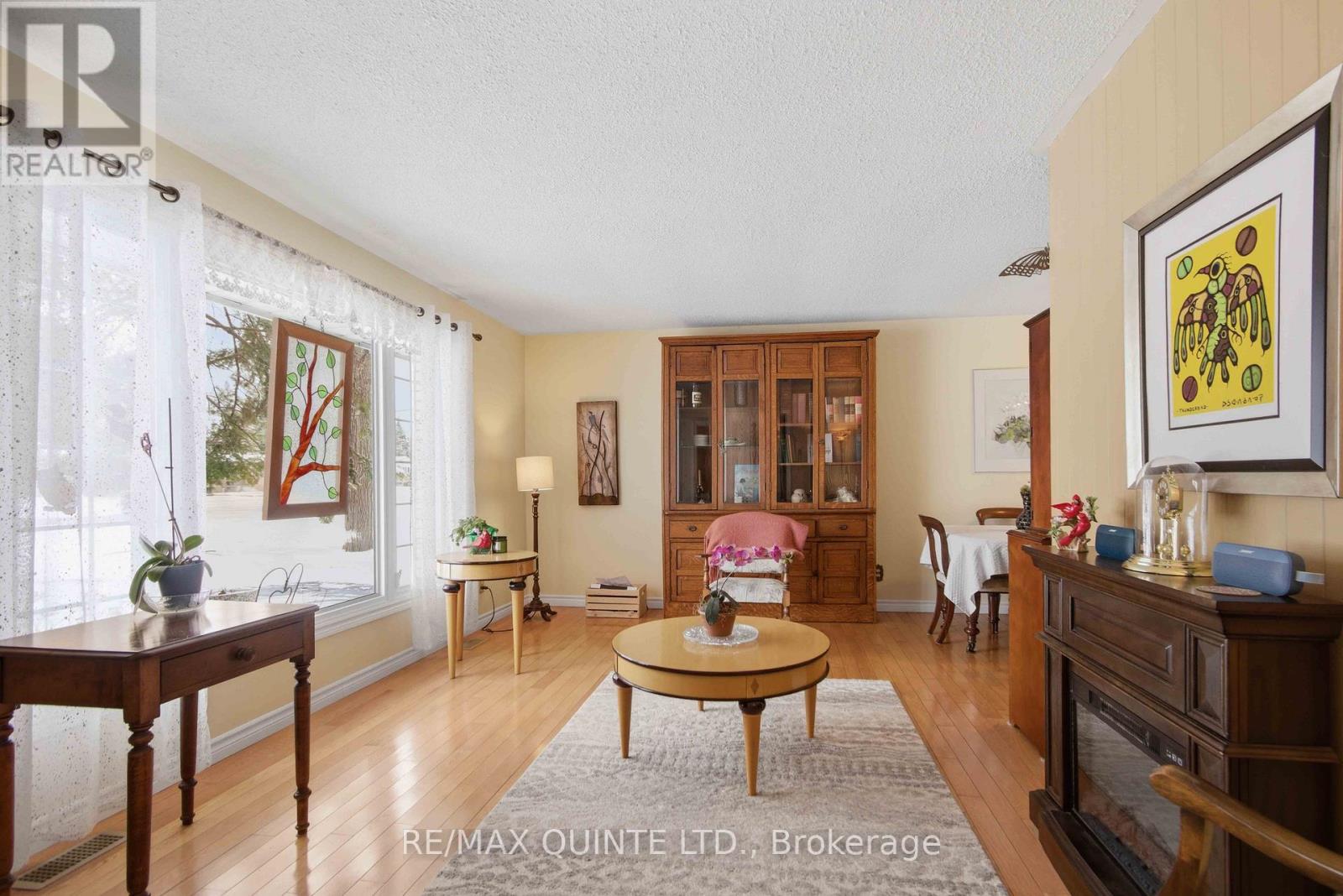 527 Montrose Road, Quinte West, Ontario  K8R 1B2 - Photo 9 - X12902326