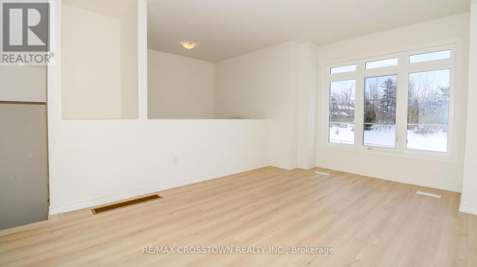 (Unit 6) - 1227 Corm Street, Innisfil, Ontario  L9S 4T9 - Photo 11 - N13006500