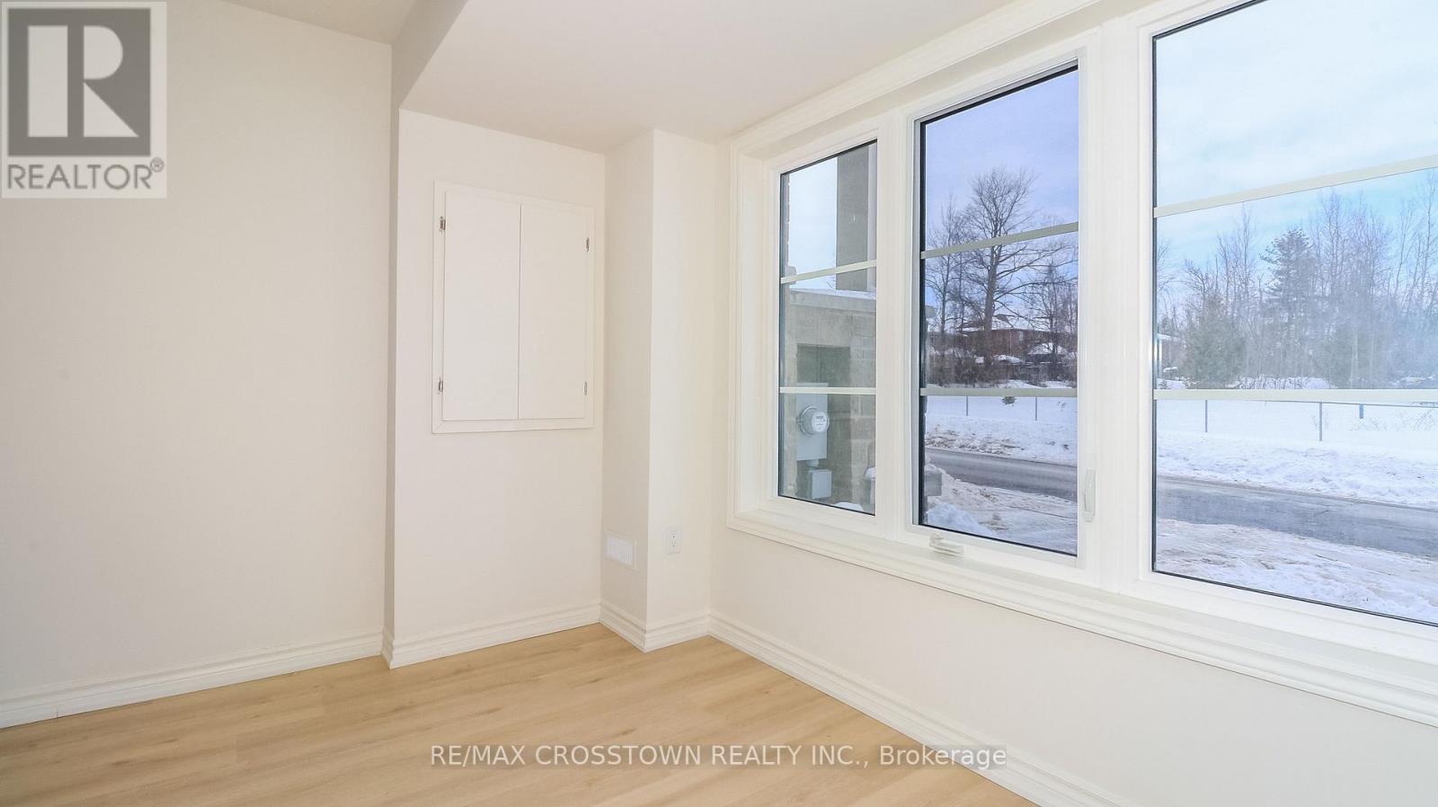 (Unit 6) - 1227 Corm Street, Innisfil, Ontario  L9S 4T9 - Photo 6 - N13006500