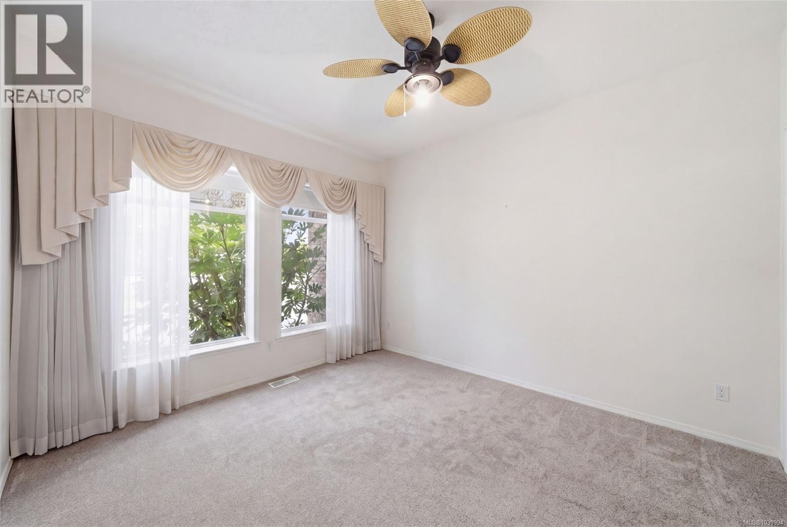 1032 Valewood Trail, Saanich, British Columbia  V8X 5G7 - Photo 14 - 1030994