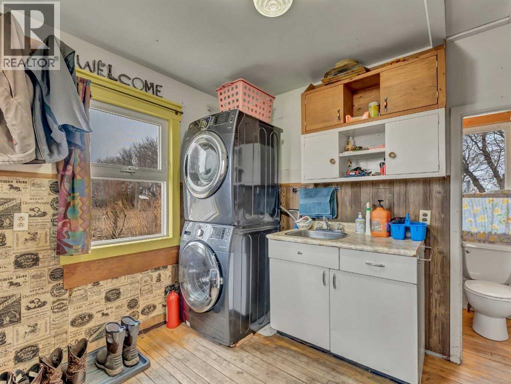 112079 Township Road 100, Bow Island, Alberta  T0K 0G0 - Photo 6 - A2291110