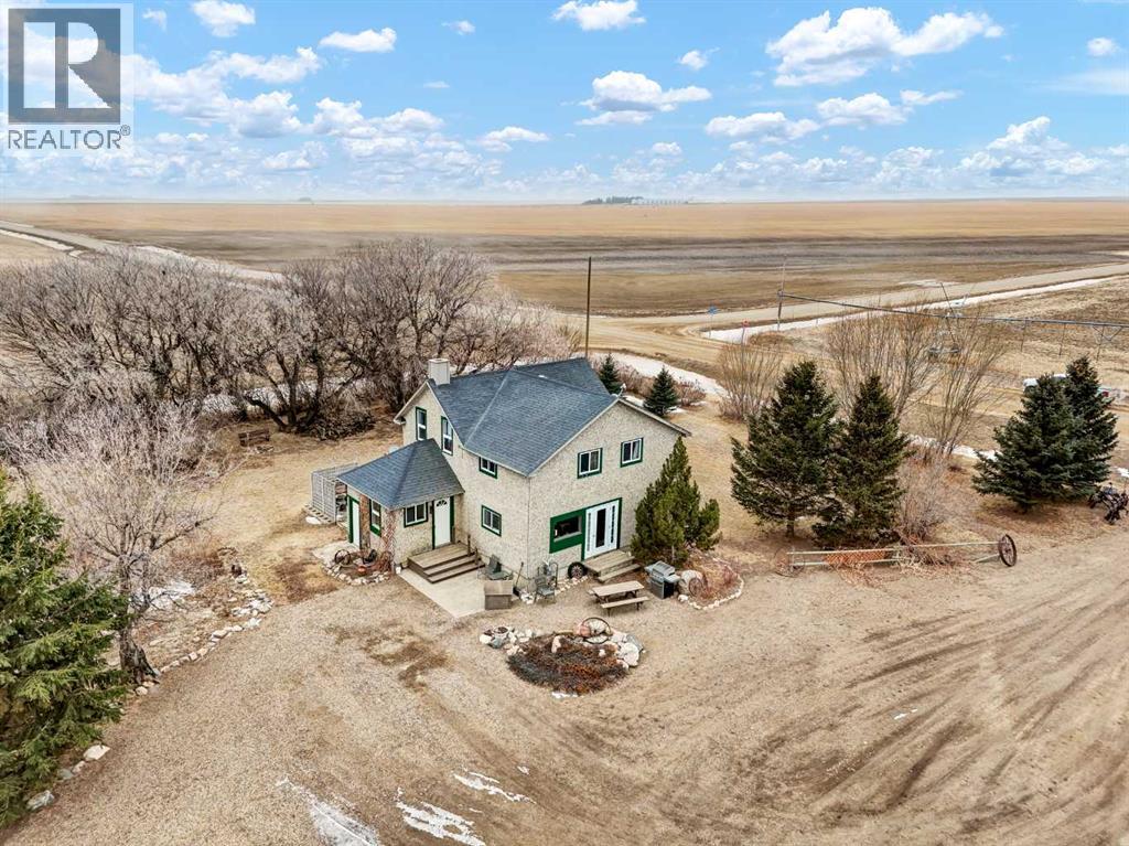 112079 Township Road 100, Bow Island, Alberta  T0K 0G0 - Photo 2 - A2291110