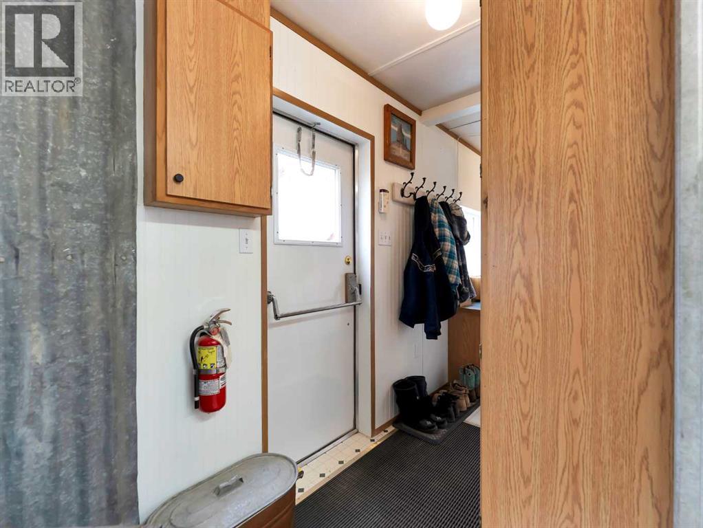 112079 Township Road 100, Bow Island, Alberta  T0K 0G0 - Photo 44 - A2291110