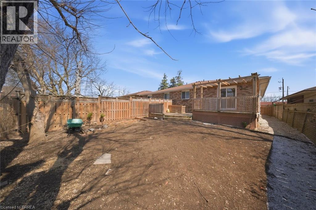 10 Clara Crescent, Brantford, Ontario  N3S 7C7 - Photo 38 - 40815330