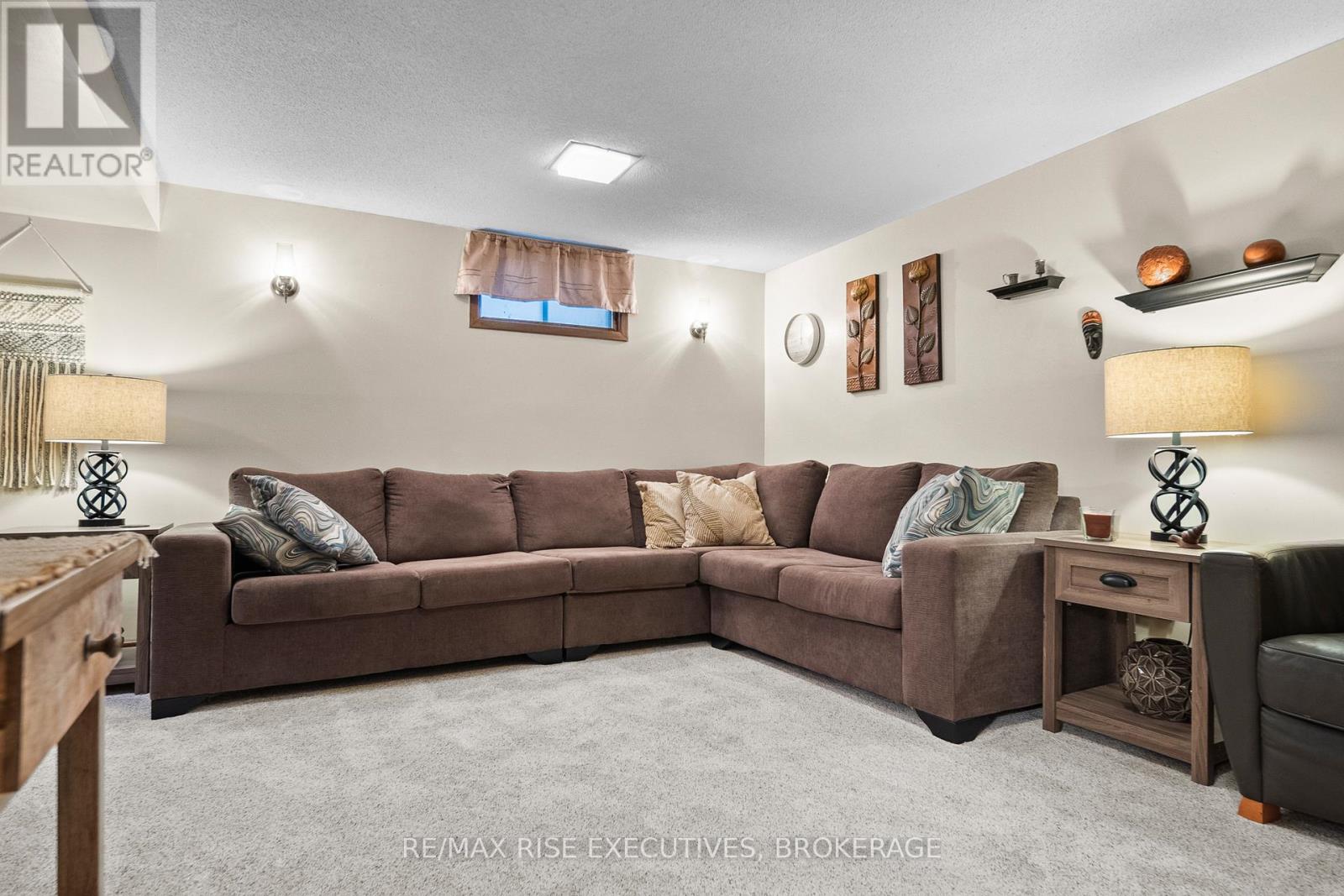 127 Nicholson Crescent, Loyalist, Ontario  K7N 1W9 - Photo 32 - X13019090