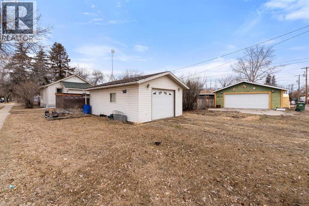 4901 45 Street, Camrose, Alberta  T4V 1E3 - Photo 17 - A2288612