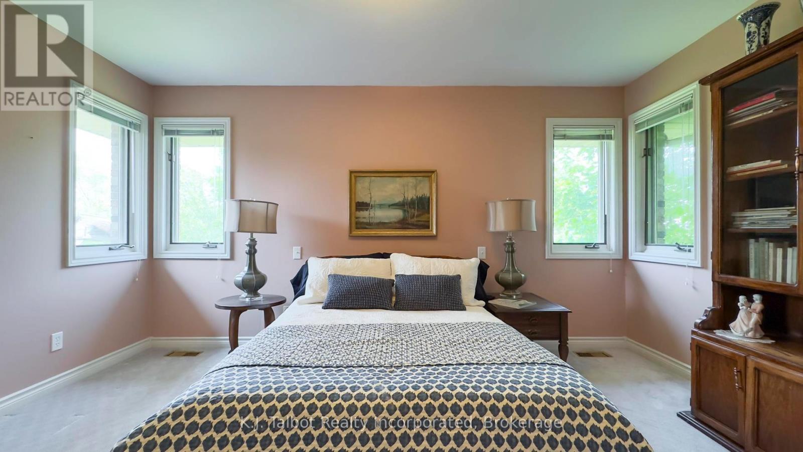 386 Templeton Street, North Huron, Ontario  N0M 1H0 - Photo 35 - X13019014