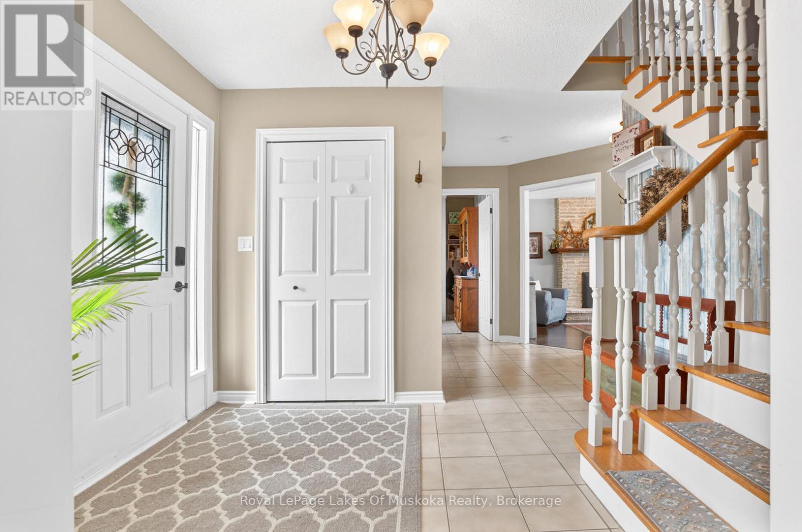 17 Silverwood Drive, Huntsville, Ontario  P1H 1N1 - Photo 3 - X13019056