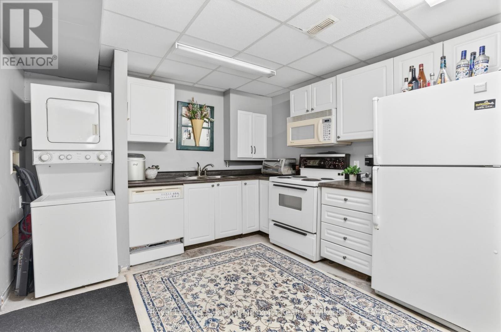 17 Silverwood Drive, Huntsville, Ontario  P1H 1N1 - Photo 34 - X13019056