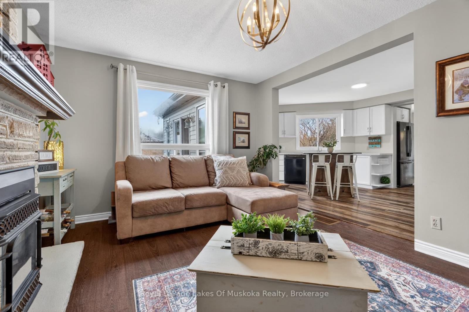 17 Silverwood Drive, Huntsville, Ontario  P1H 1N1 - Photo 6 - X13019056