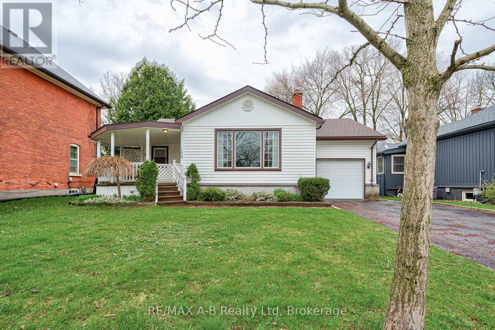 152 Birmingham Street, Stratford, Ontario  N5A 2T2 - Photo 2 - X13019068