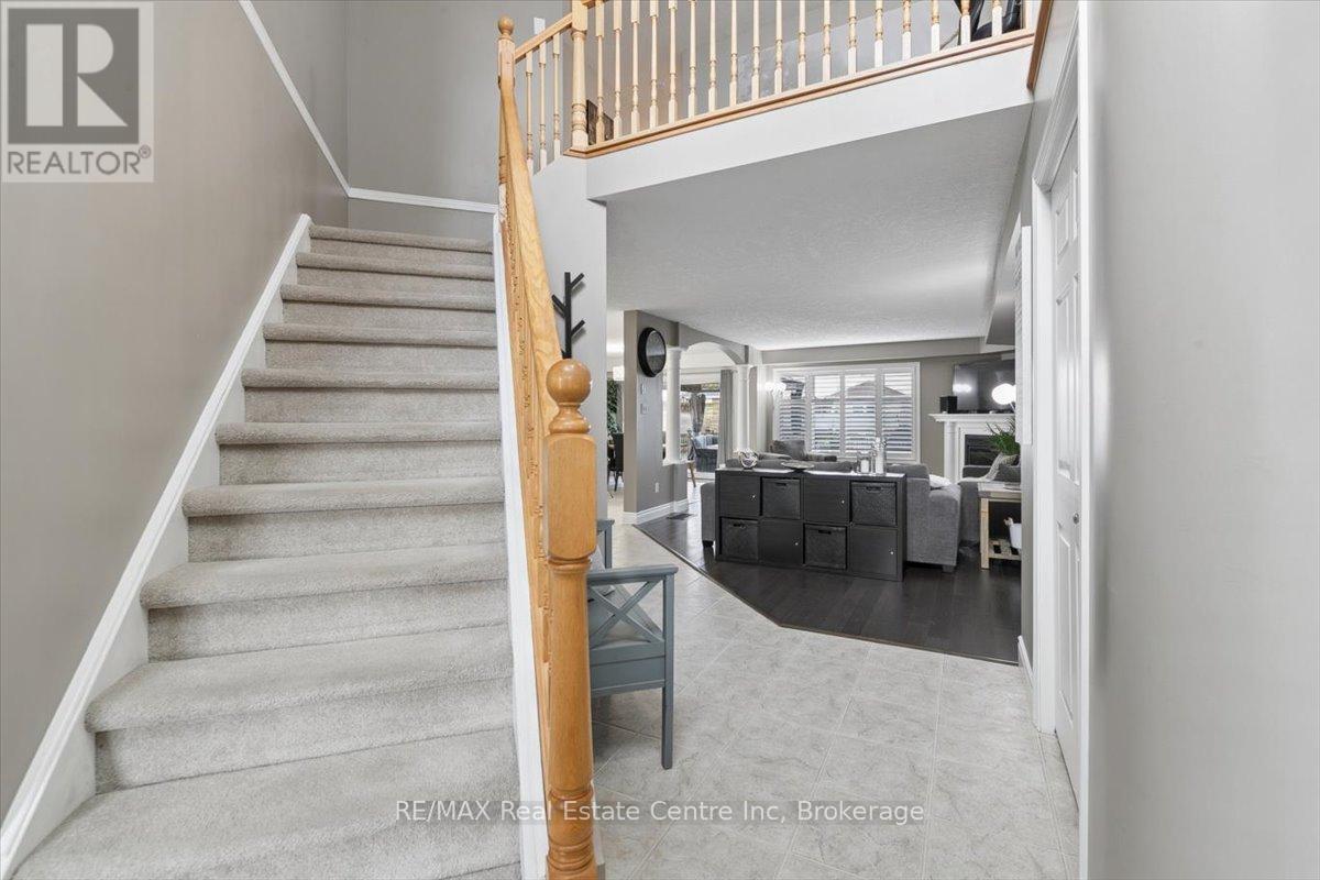 4 Marsh Crescent, Guelph, Ontario  N1L 1M9 - Photo 5 - X13019074