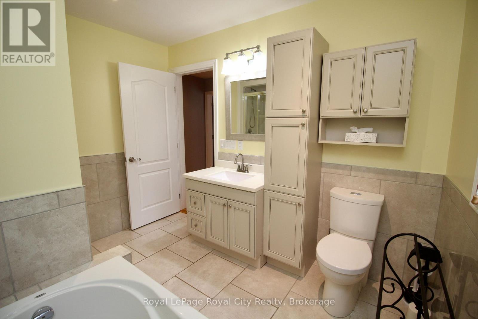 13 Elgin Street, Northern Bruce Peninsula, Ontario  N0H 2R0 - Photo 27 - X13019136