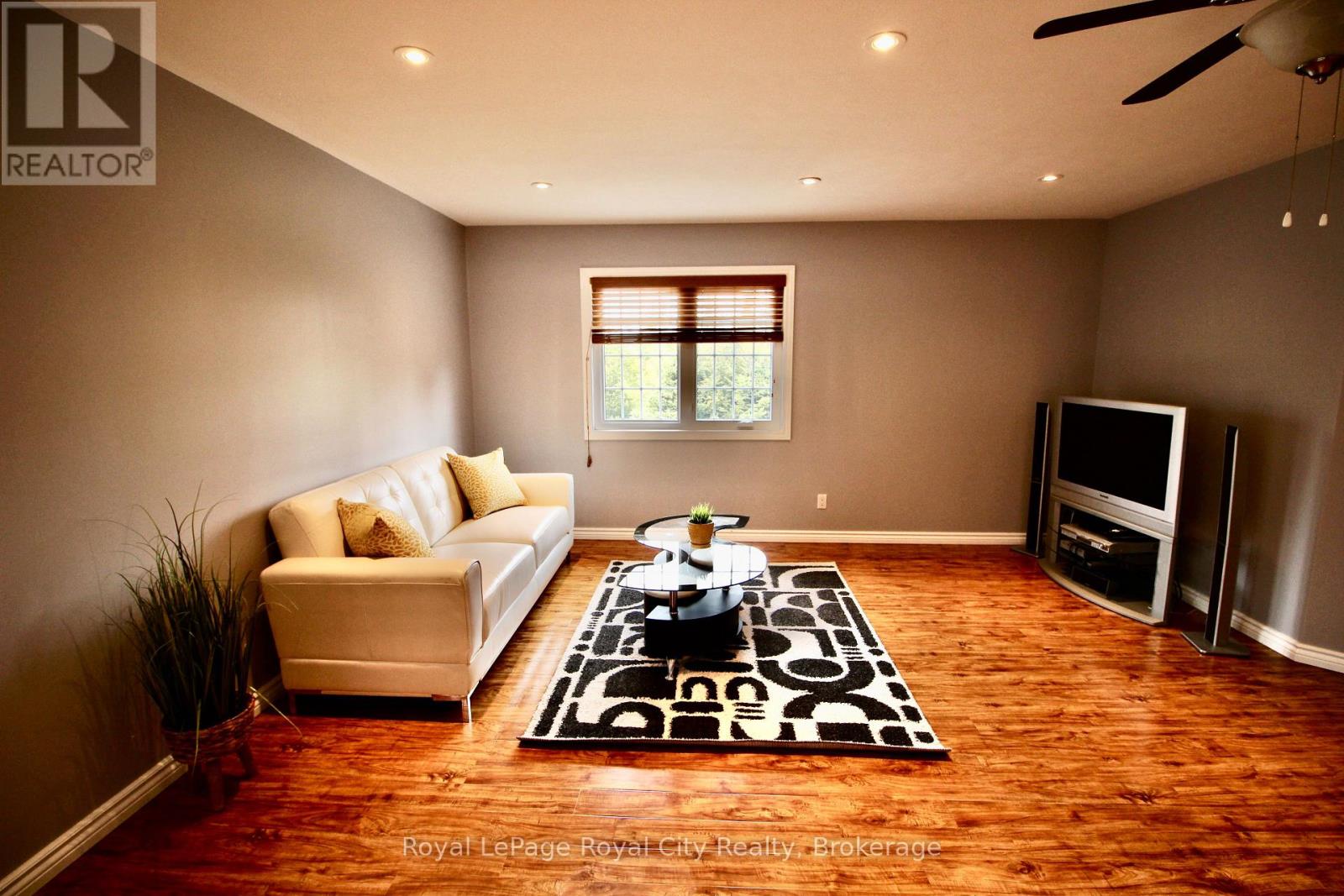 13 Elgin Street, Northern Bruce Peninsula, Ontario  N0H 2R0 - Photo 31 - X13019136