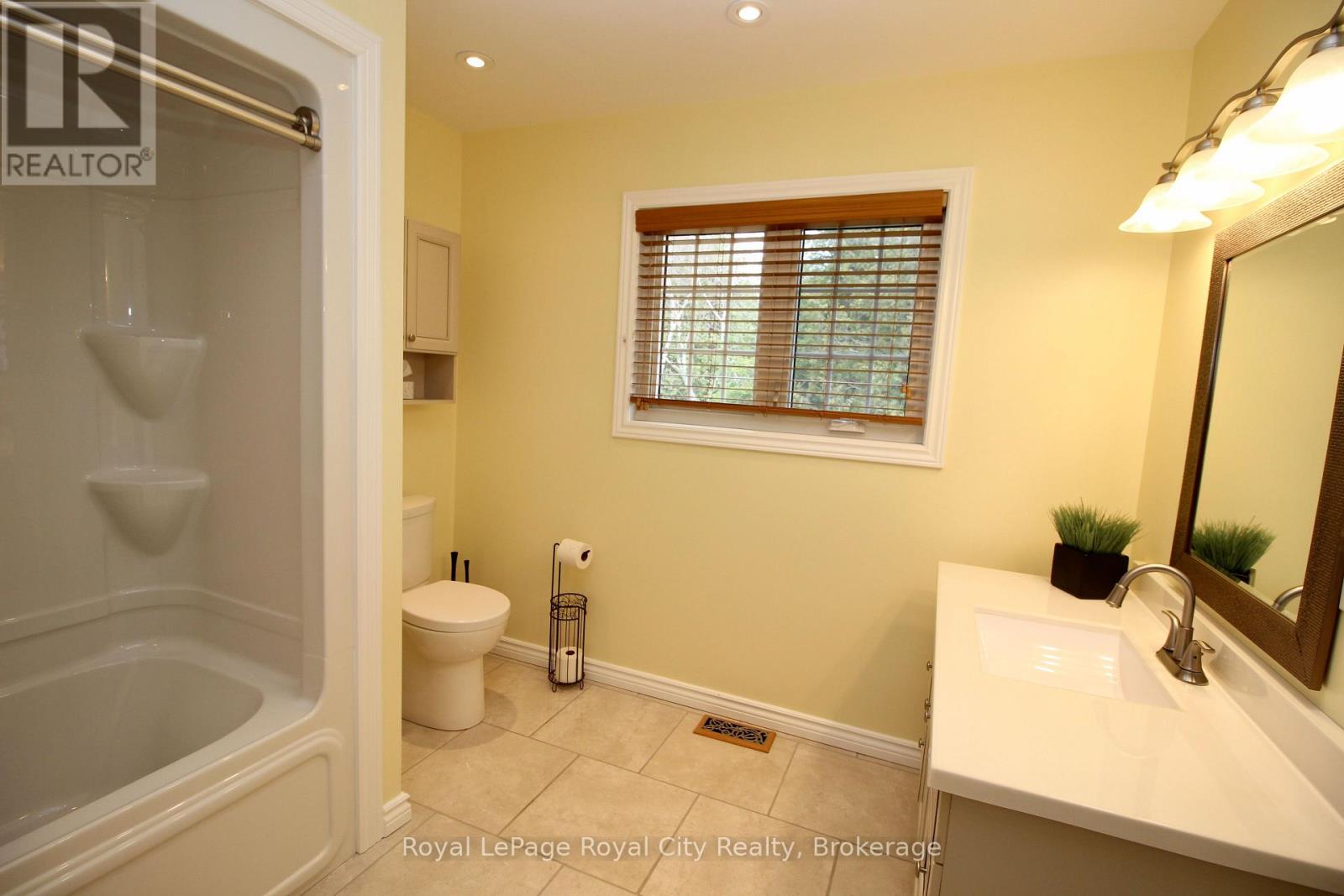 13 Elgin Street, Northern Bruce Peninsula, Ontario  N0H 2R0 - Photo 36 - X13019136