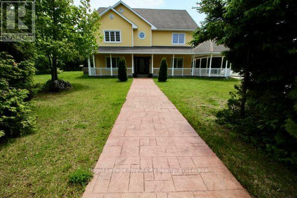 13 Elgin Street, Northern Bruce Peninsula, Ontario  N0H 2R0 - Photo 4 - X13019136