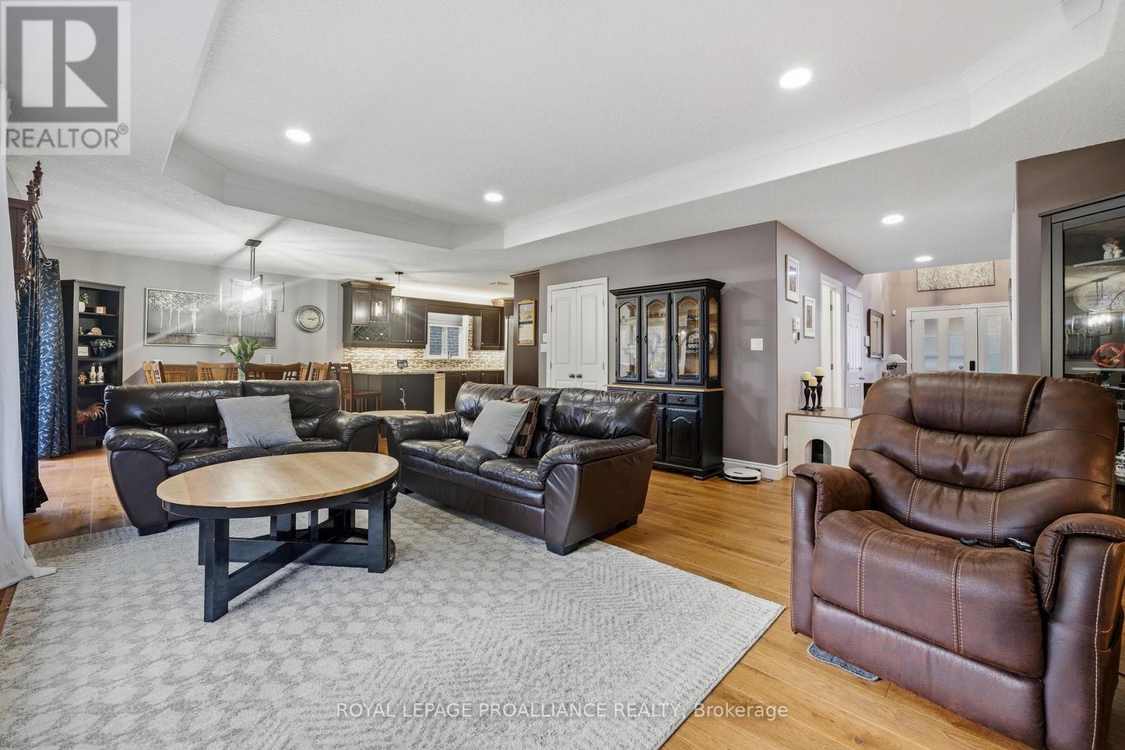 12 Pine Marsh Lane, Quinte West, Ontario  K8V 0A5 - Photo 11 - X13019100